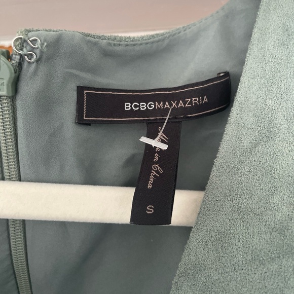 Bcbgmaxazria Women’s Faux Suede Sage Green Top Size Small - Picture 3 of 5